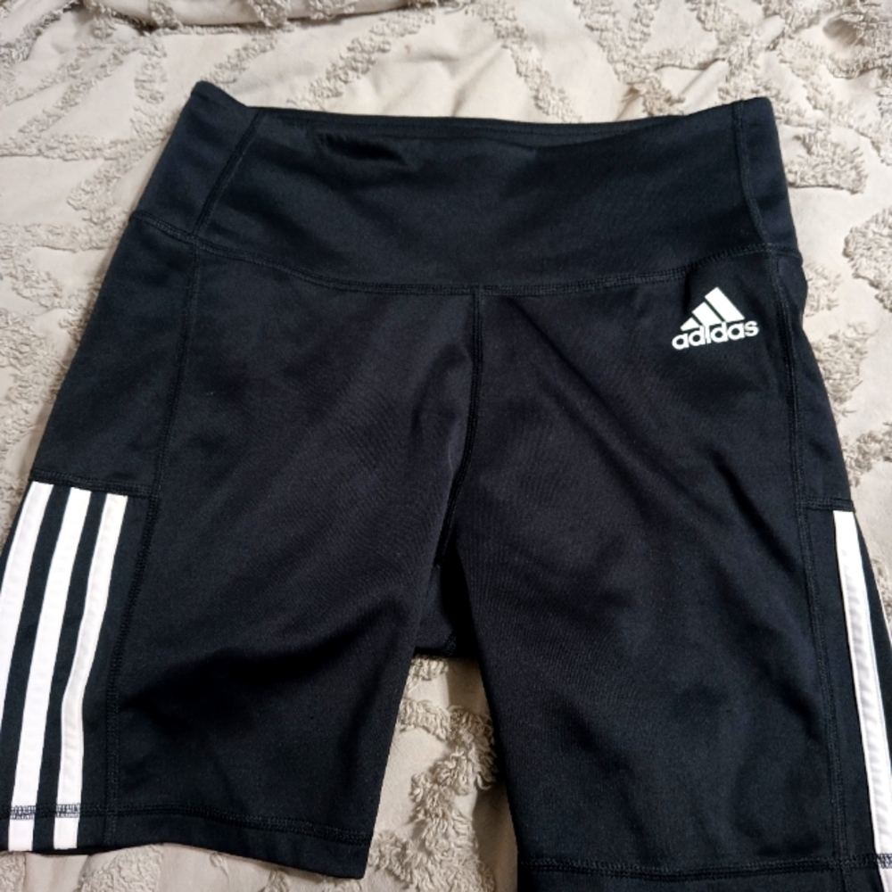 Women's Black & White Adidas Primegreen Aeroready Bike Shorts Size Medium